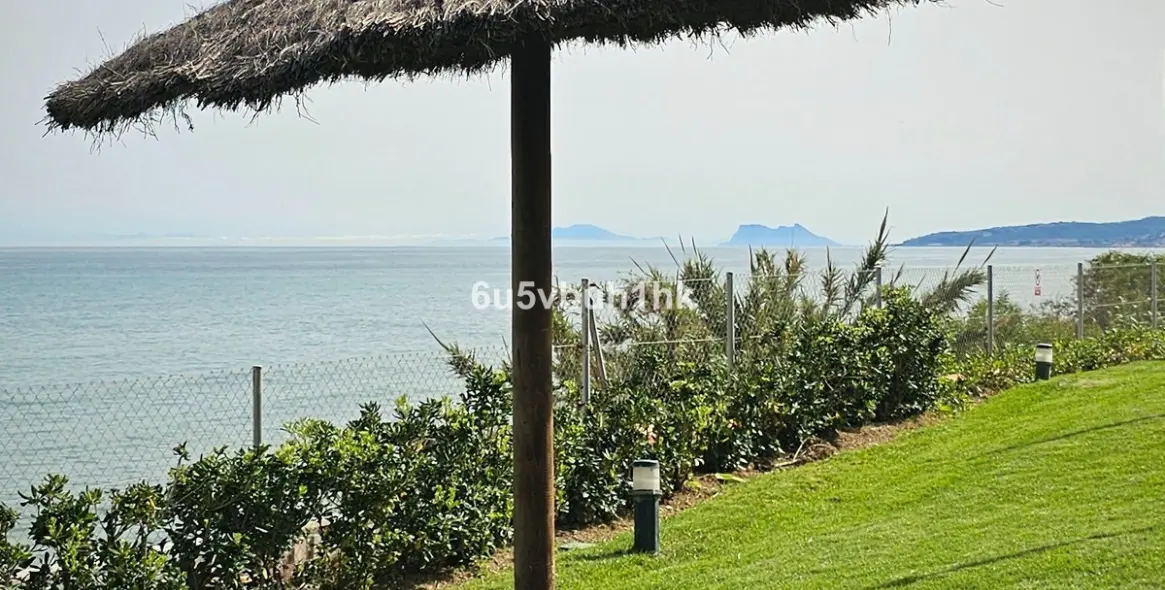 Sale of townhouse in Estepona West 29