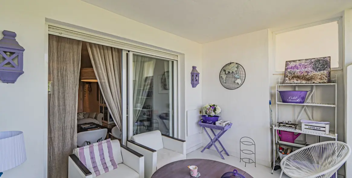 Продажа апартаментов на среднем этаже в Costalita 5