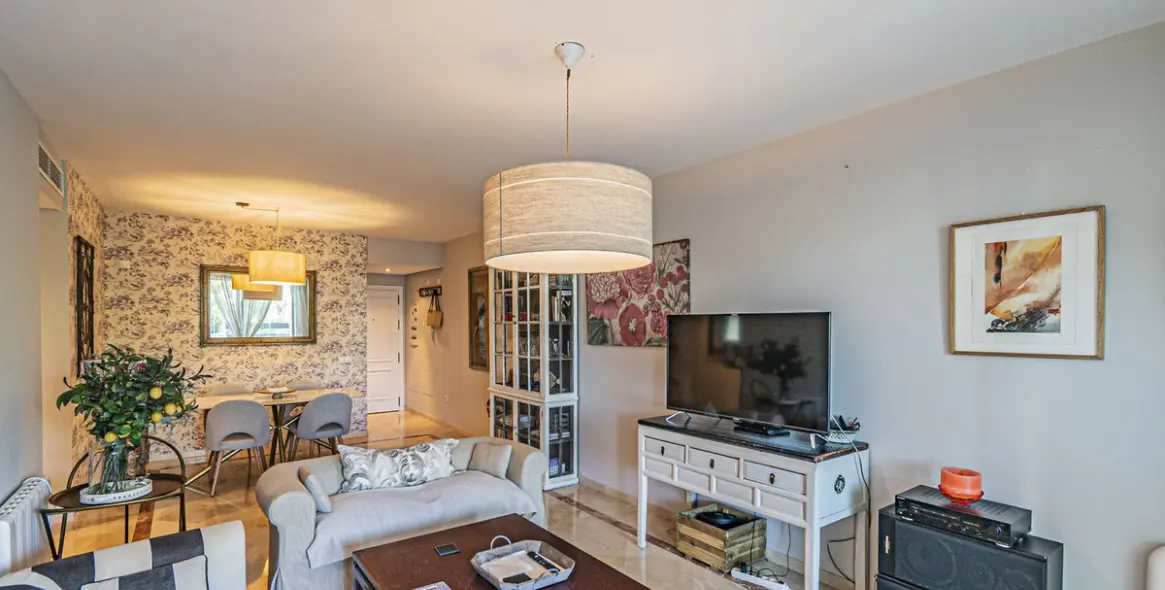 Продажа апартаментов на среднем этаже в Costalita 7