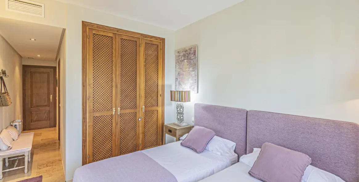 Продажа апартаментов на среднем этаже в Costalita 16