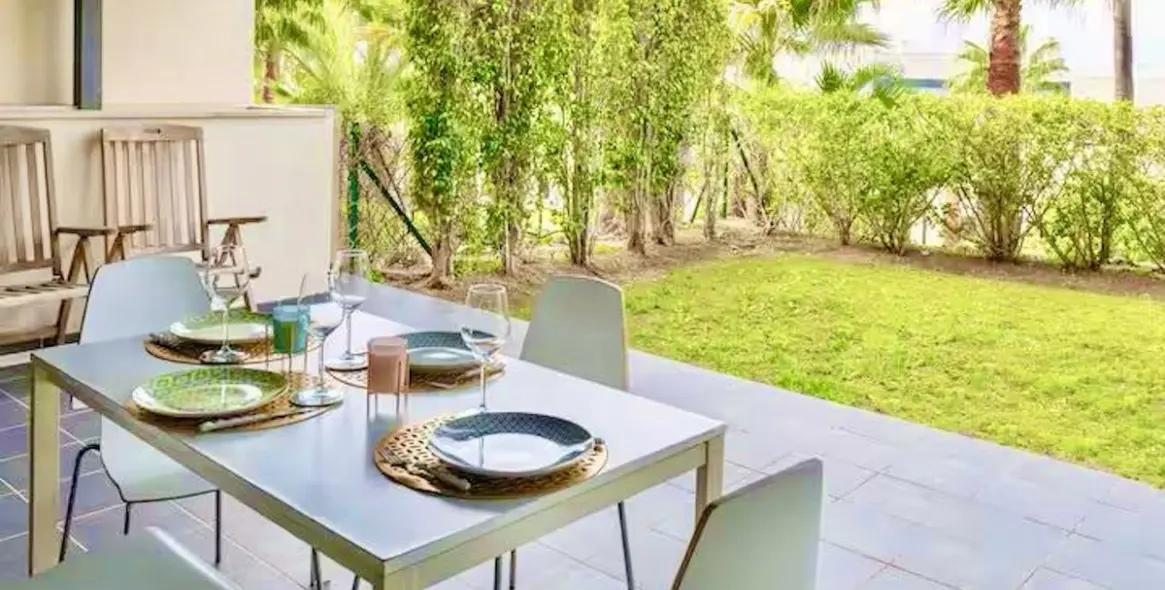 Продажа апартаментов на первом этаже в Los Flamingos 2