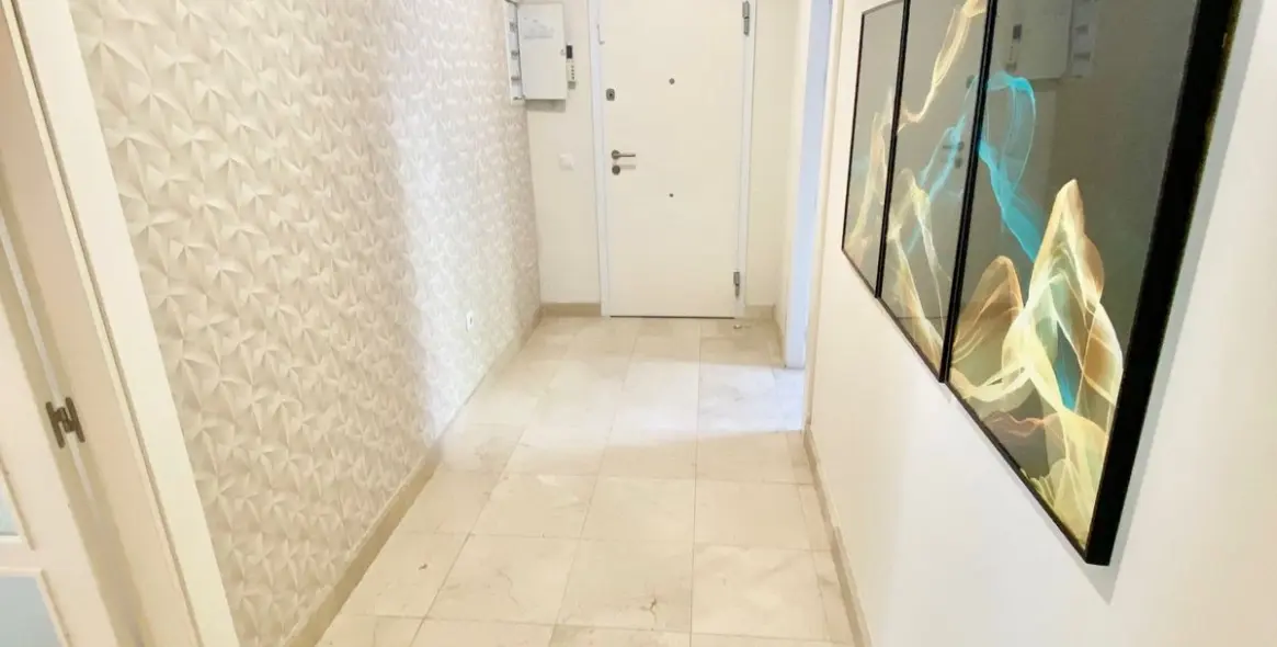 Продажа апартаментов на первом этаже в Los Flamingos 12