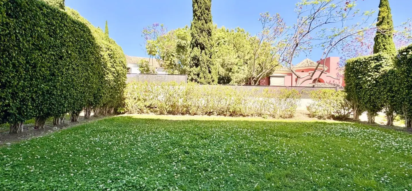 Venta de apartamento en planta baja en Los Flamingos 1