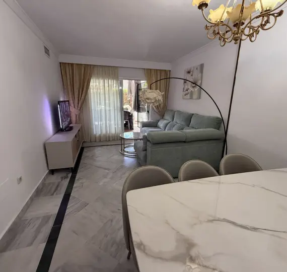 Sale of ground floor apartment in Puerto Banús