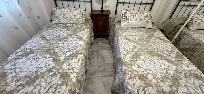 Sale of ground floor apartment in Puerto Banús 4