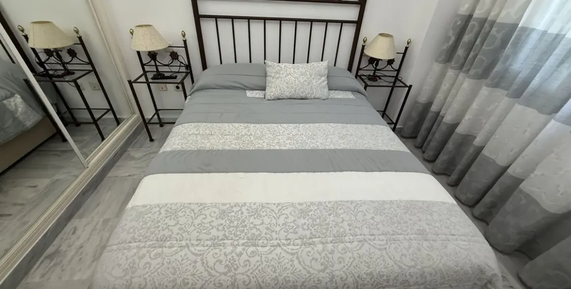 Sale of ground floor apartment in Puerto Banús 7