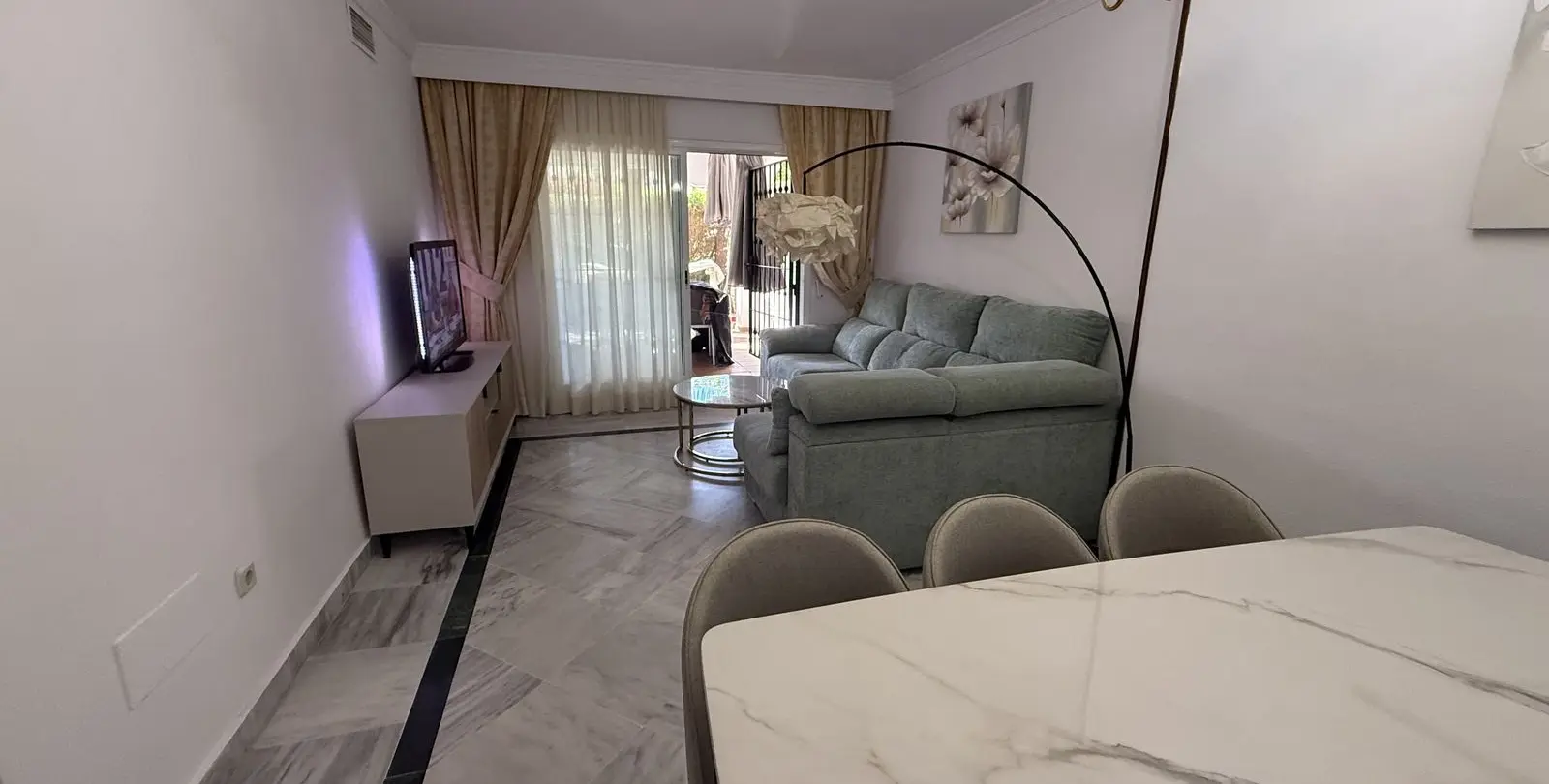 Продажа апартаментов на первом этаже в Puerto Banús 3