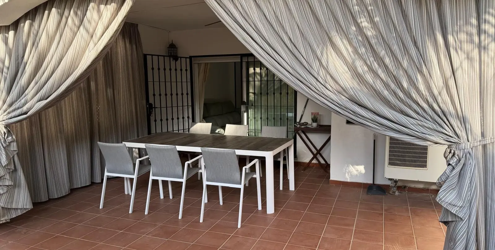 Продажа апартаментов на первом этаже в Puerto Banús 13