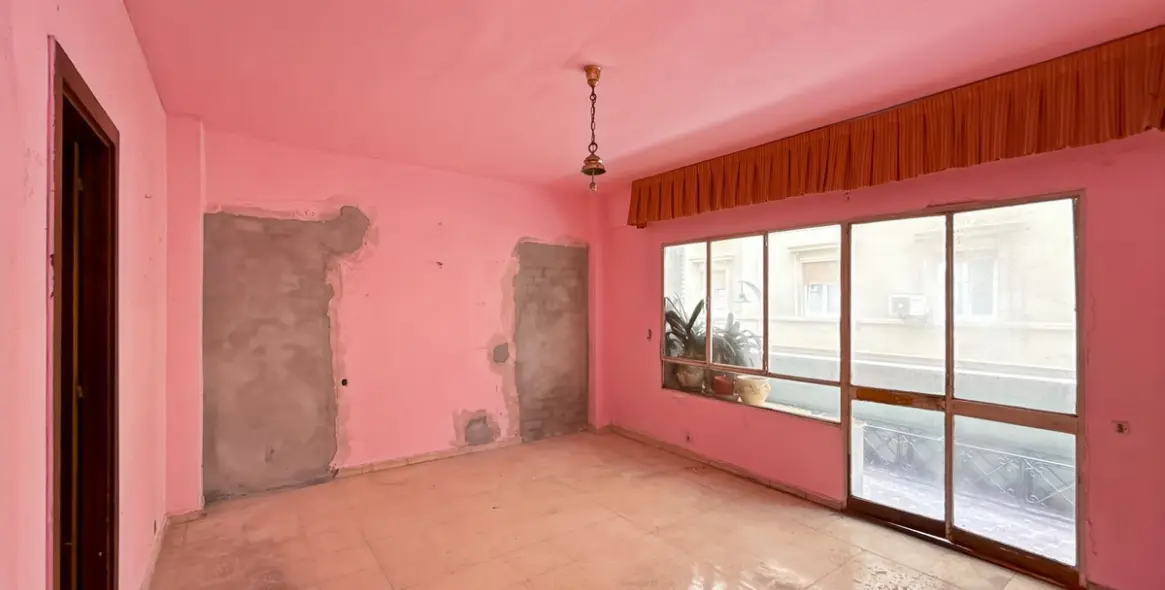 Продажа апартаментов на среднем этаже в Soho 4