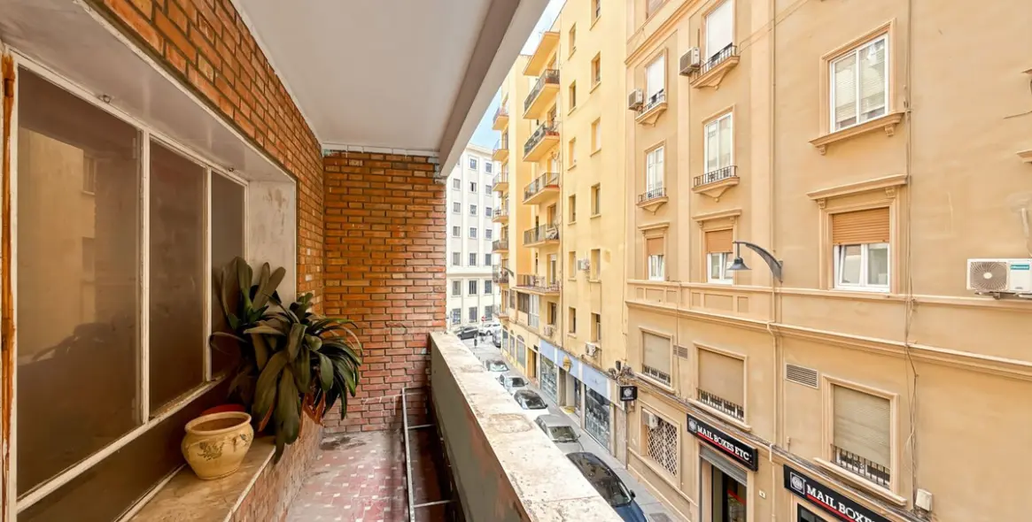 Продажа апартаментов на среднем этаже в Soho 8