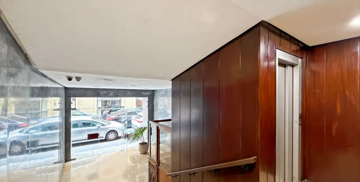 Продажа апартаментов на среднем этаже в Soho 40