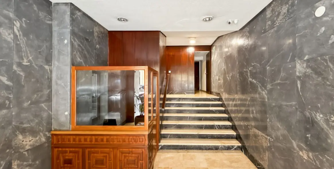 Продажа апартаментов на среднем этаже в Soho 46
