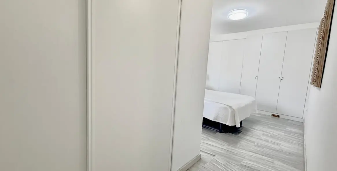 Sale of middle floor apartment in Fuengirola 15