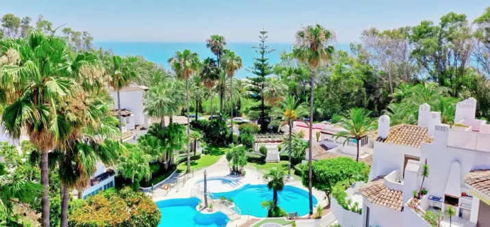 Long-term rent of middle floor apartment in Elviria 0