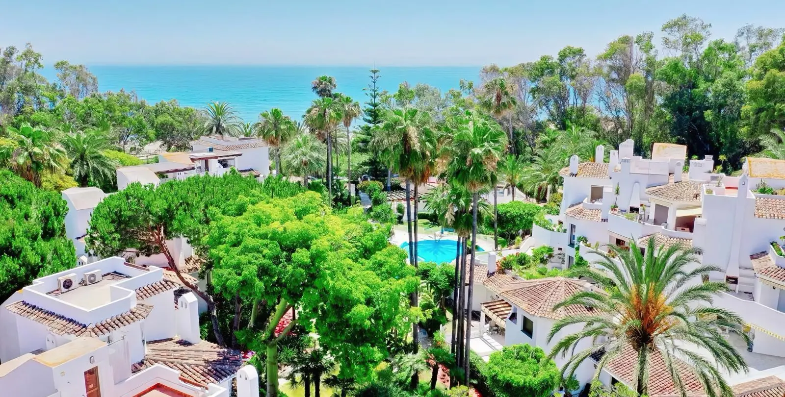 Продажа апартаментов на среднем этаже в Elviria 26