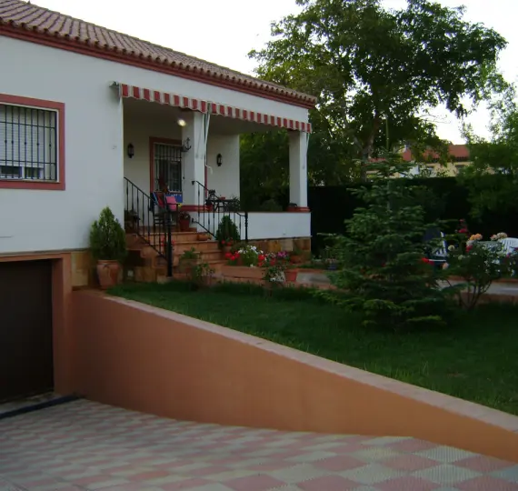 Sale of detached villa in Cuevas del Becerro
