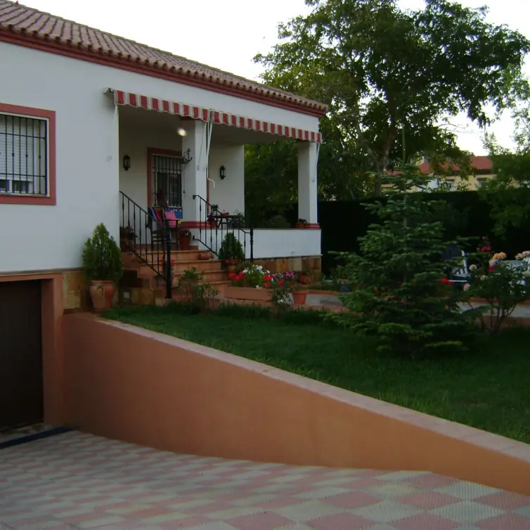 Sale of detached villa in Cuevas del Becerro