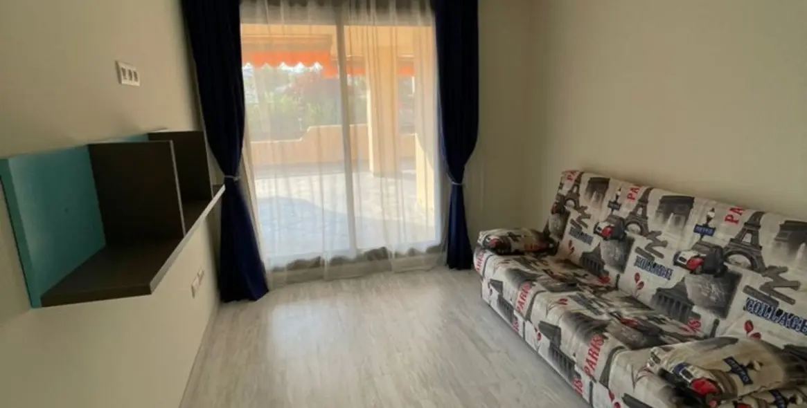 Sale of ground floor apartment in Benahavís 13