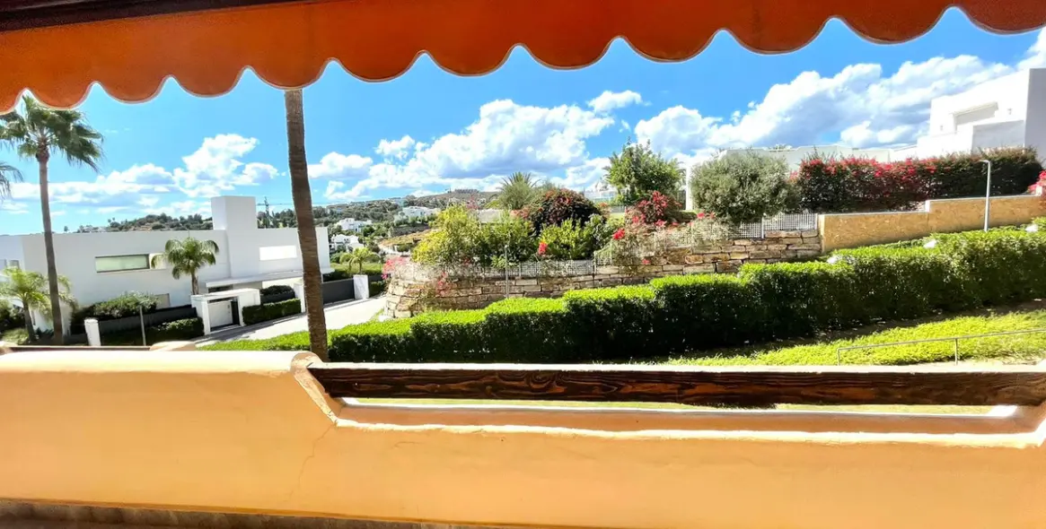 Продажа апартаментов на первом этаже в Benahavís 25