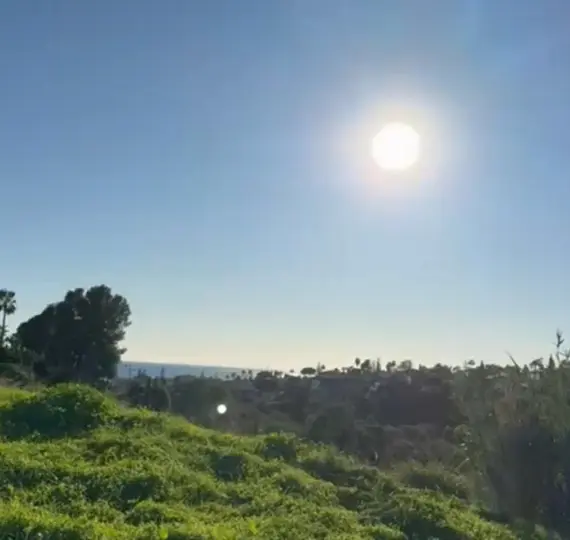 Venta de parcela residencial en Elviria