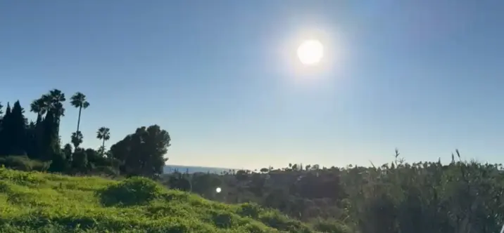 Venta de parcela residencial en Elviria 1