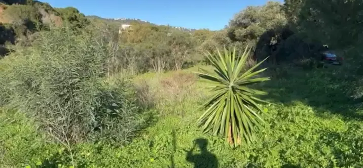 Venta de parcela residencial en Elviria 3