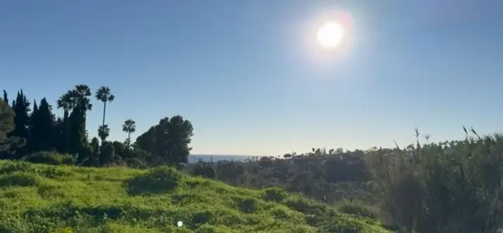 Venta de parcela residencial en Elviria 4