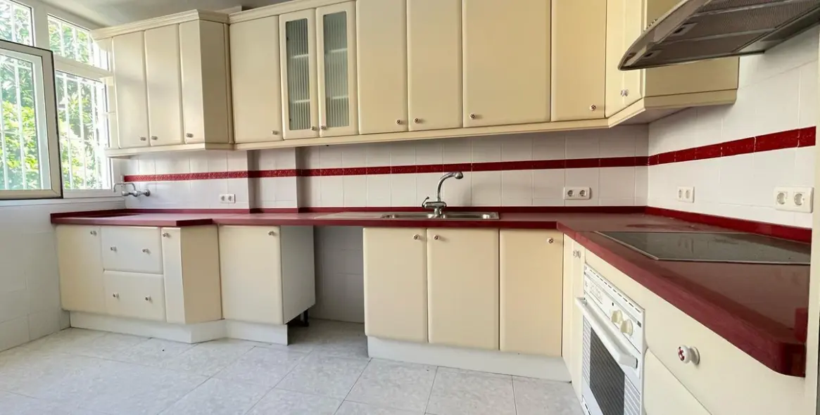 Venta de adosado en Arroyo de la Miel 32