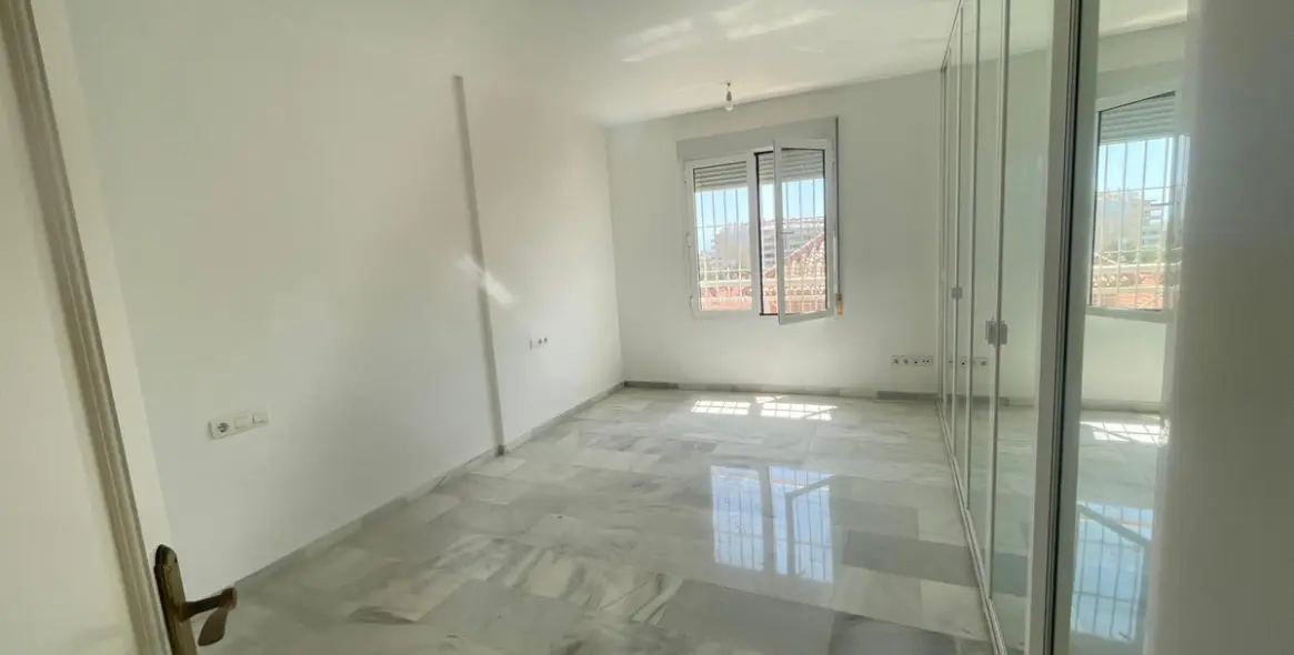 Venta de adosado en Arroyo de la Miel 47