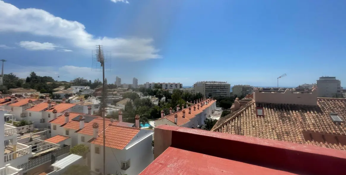 Venta de adosado en Arroyo de la Miel 50