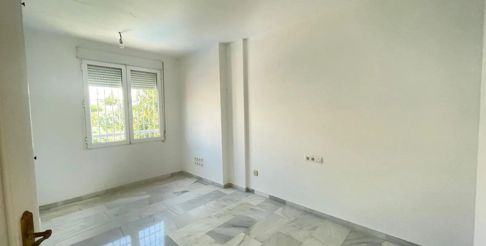 Продажа дома на две семьи в Arroyo de la Miel 37