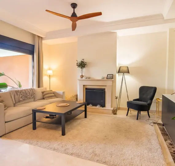 Sale of townhouse in Estepona