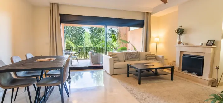 Sale of townhouse in Estepona 1