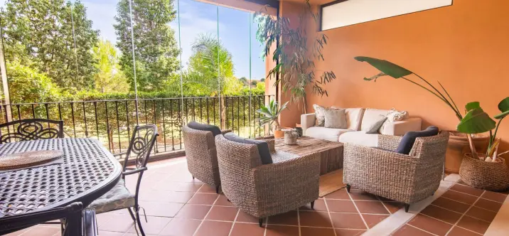 Sale of townhouse in Estepona 2