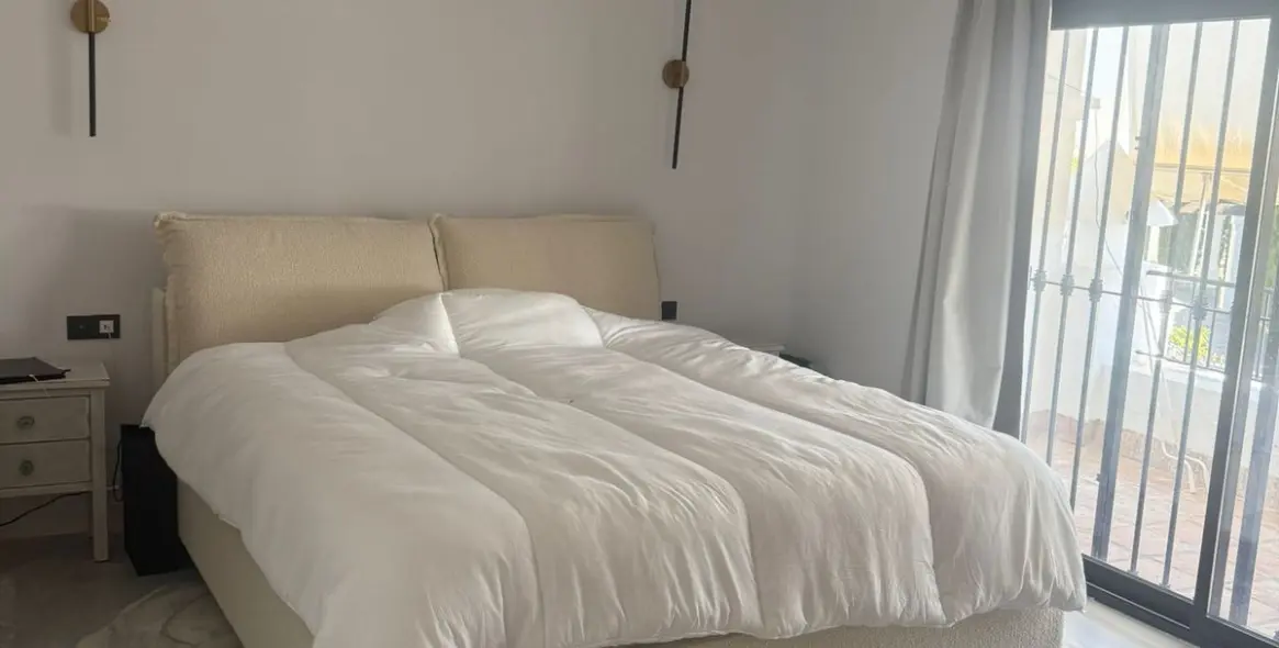 Продажа апартаментов на среднем этаже в Benahavís 3