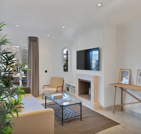 Sale of ground floor apartment in Nueva Andalucía