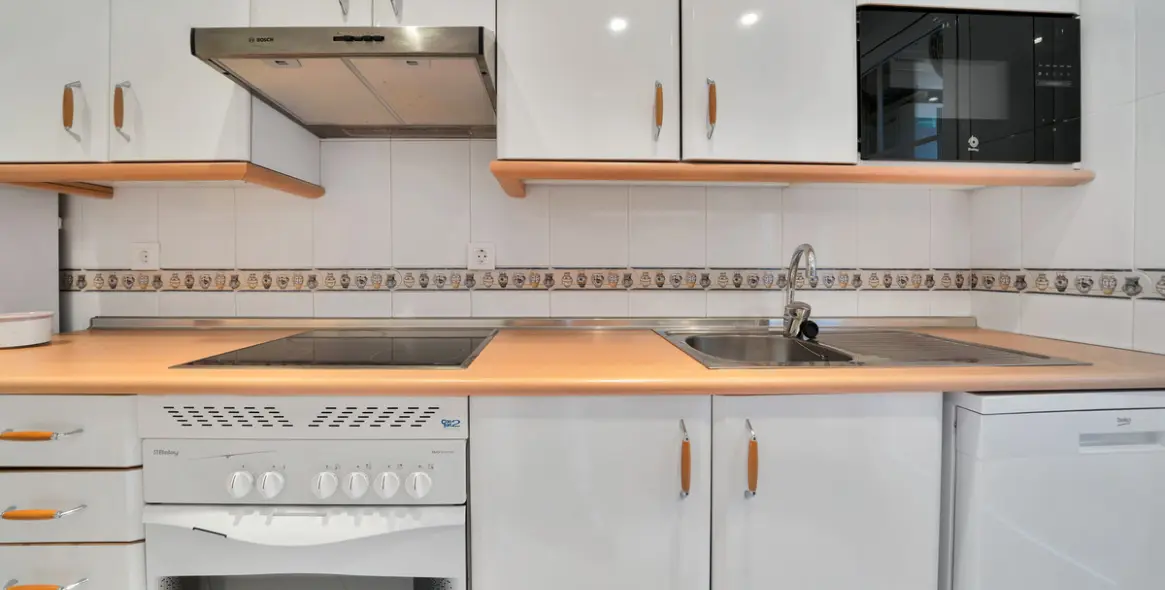 Sale of ground floor apartment in Nueva Andalucía 14