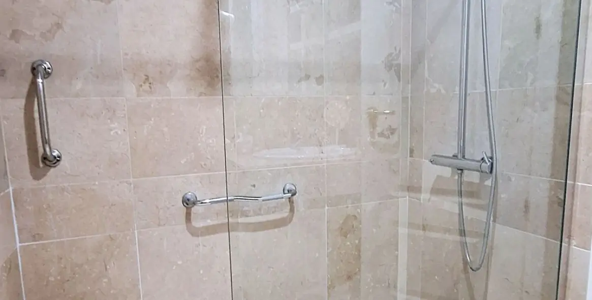 Sale of middle floor apartment in La Duquesa 15