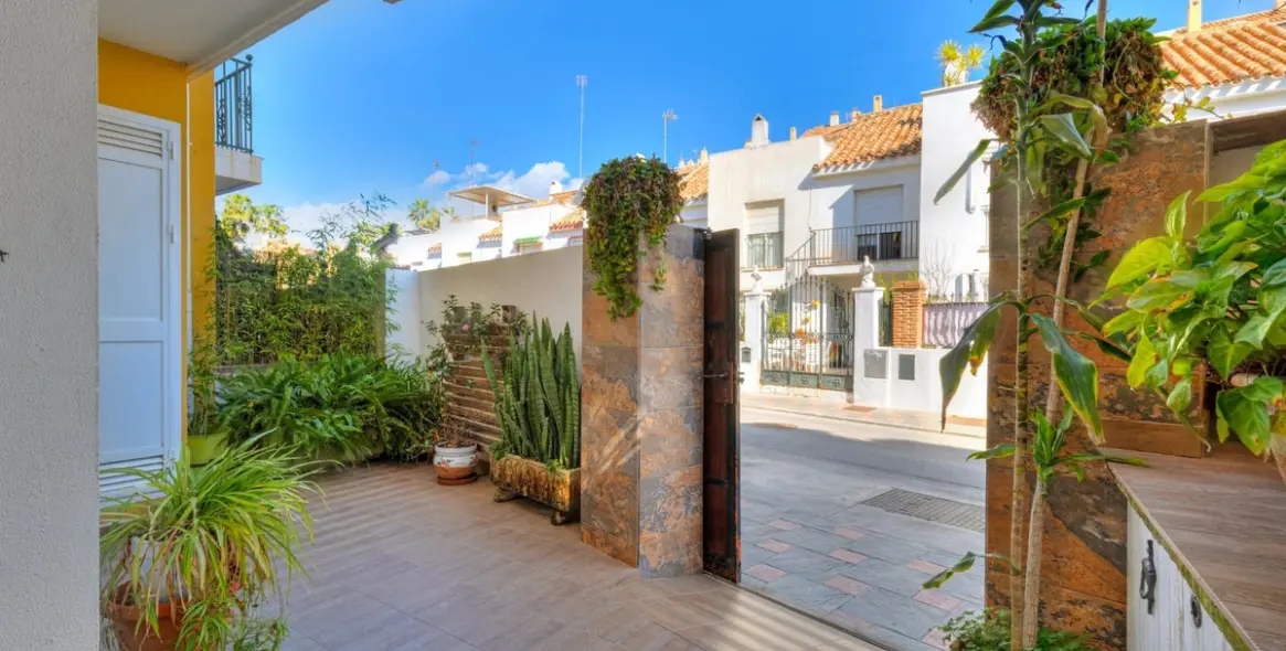 Sale of semi-detached house in Fuengirola 4