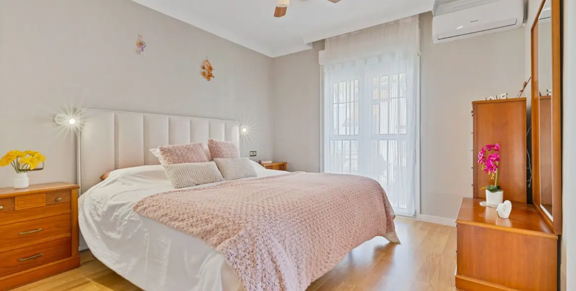 Sale of semi-detached house in Fuengirola 10