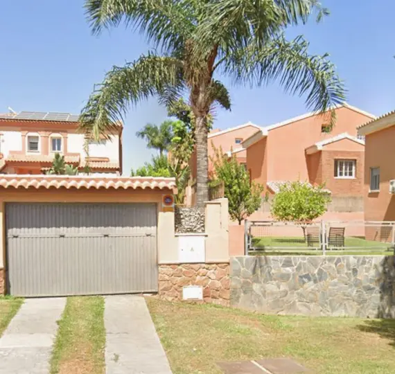 Продажа апартаментов на первом этаже в Torrequebrada