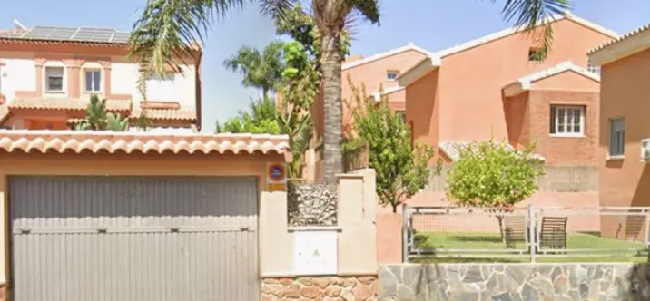 Продажа апартаментов на первом этаже в Torrequebrada 1