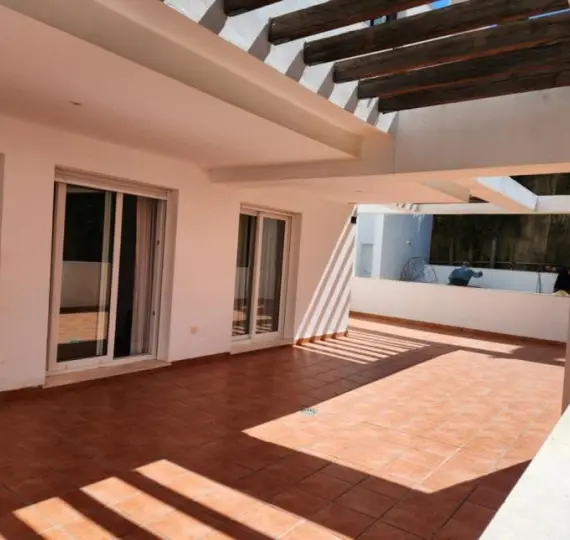 Продажа апартаментов на первом этаже в Torrequebrada