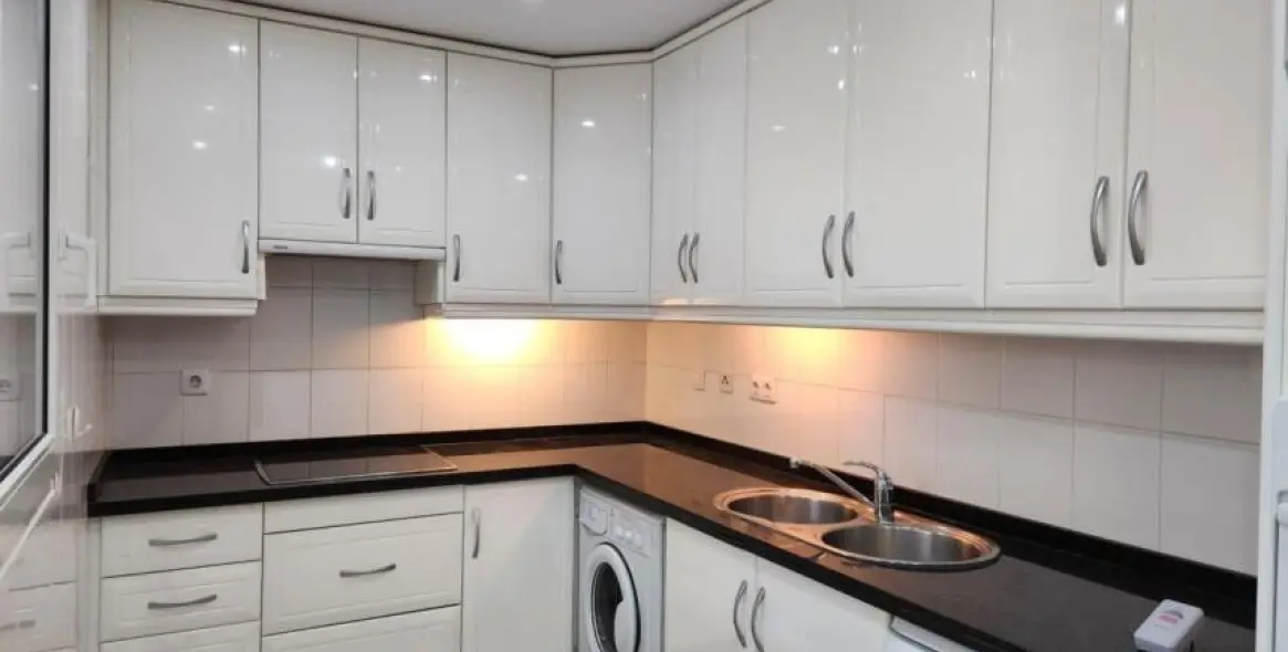 Продажа апартаментов на первом этаже в Torrequebrada 10