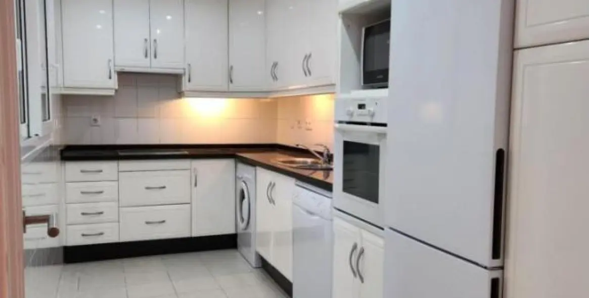 Продажа апартаментов на первом этаже в Torrequebrada 11