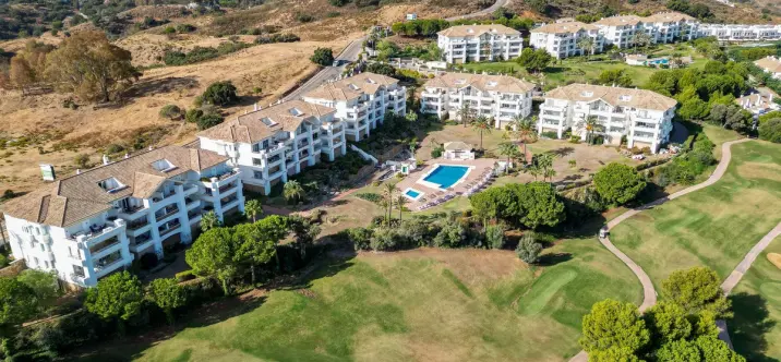 Sale of middle floor apartment in La Cala Golf 0