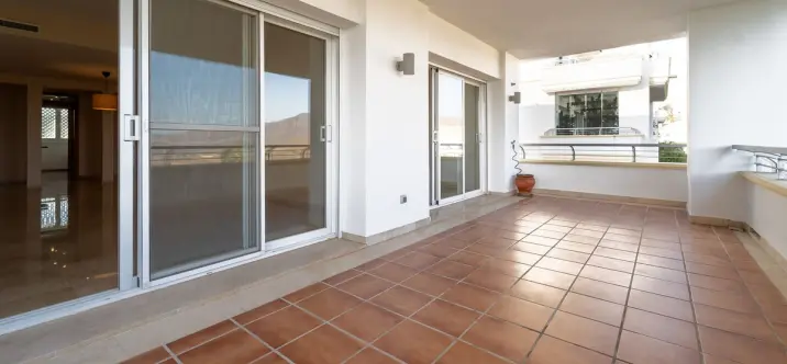 Sale of middle floor apartment in La Cala Golf 4