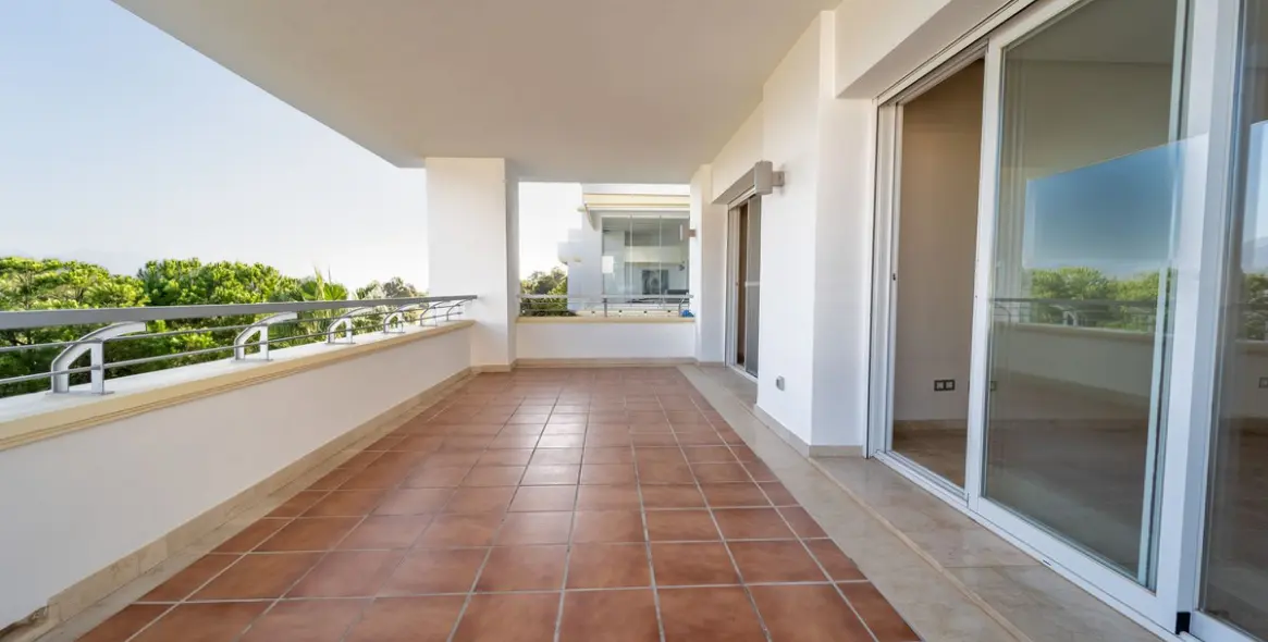 Sale of middle floor apartment in La Cala Golf 10