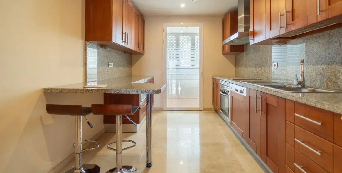 Sale of middle floor apartment in La Cala Golf 13