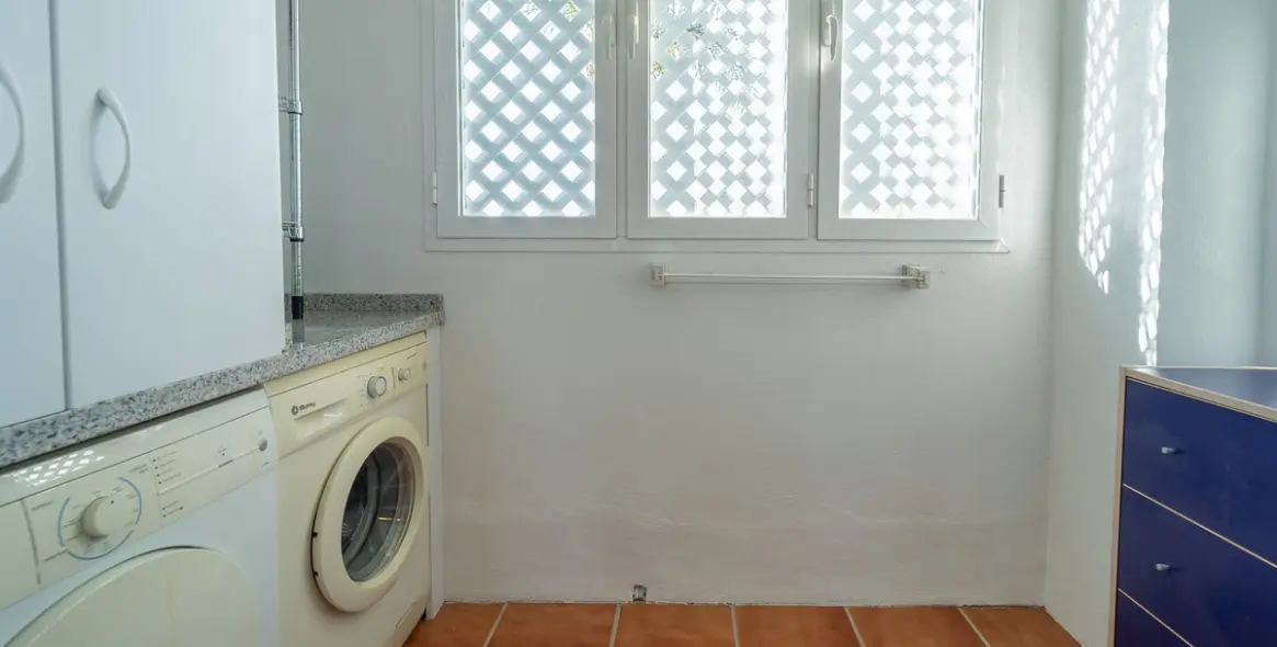 Sale of middle floor apartment in La Cala Golf 15